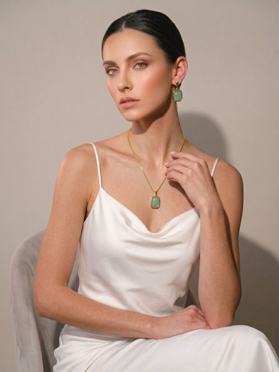 Conjunto Colar e Brinco Retangular Quartzo Verde Ouro Semijoia