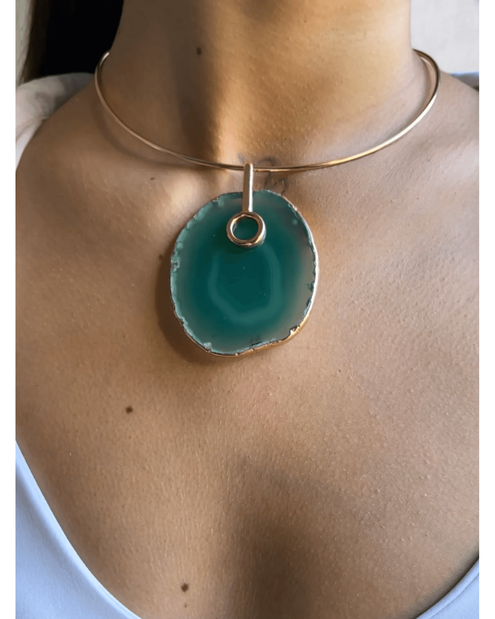 Colar Choker Aro Tubinho - ouro semijoia