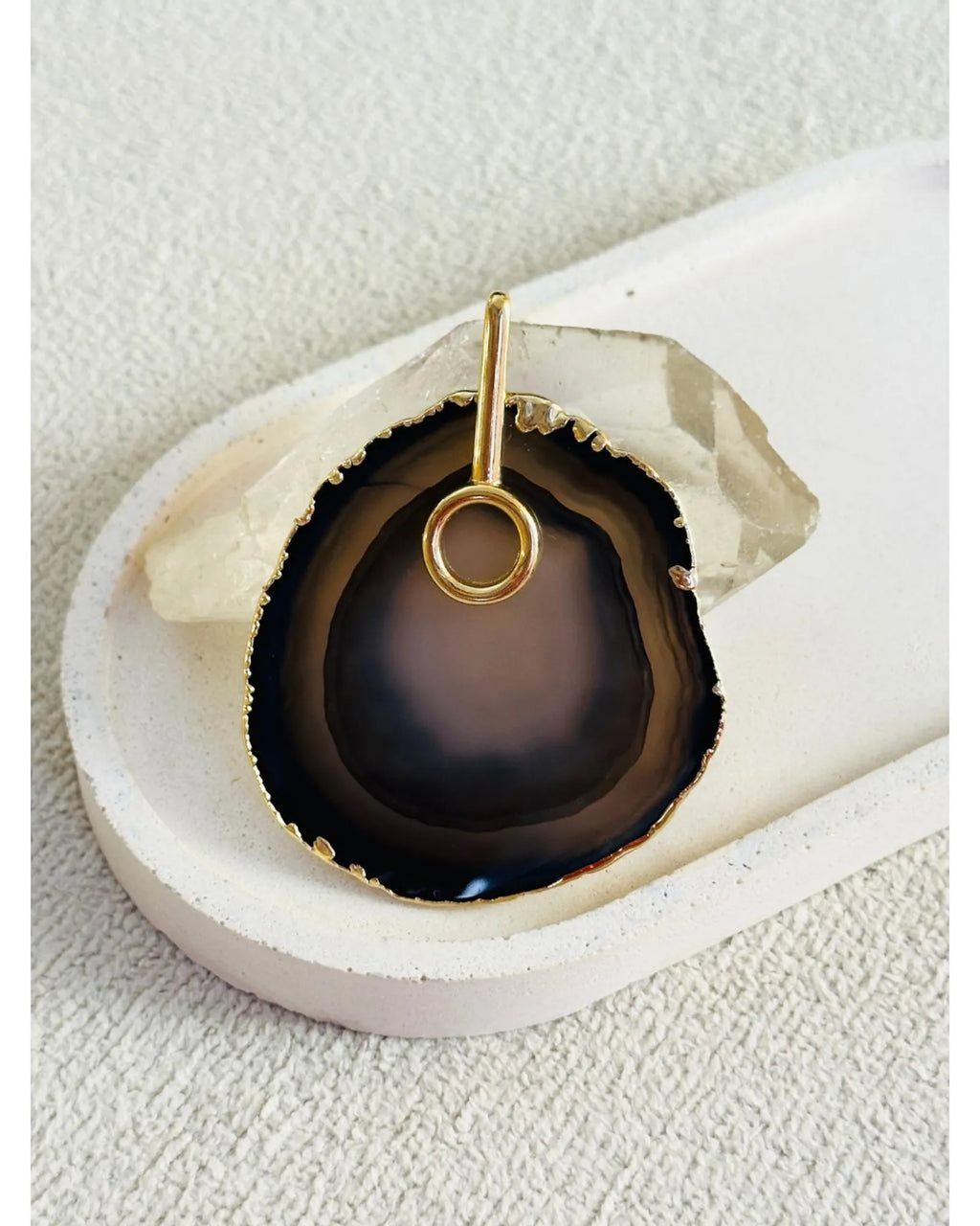 Pingente Ágata Negra com detalhe dourado Ouro 18k