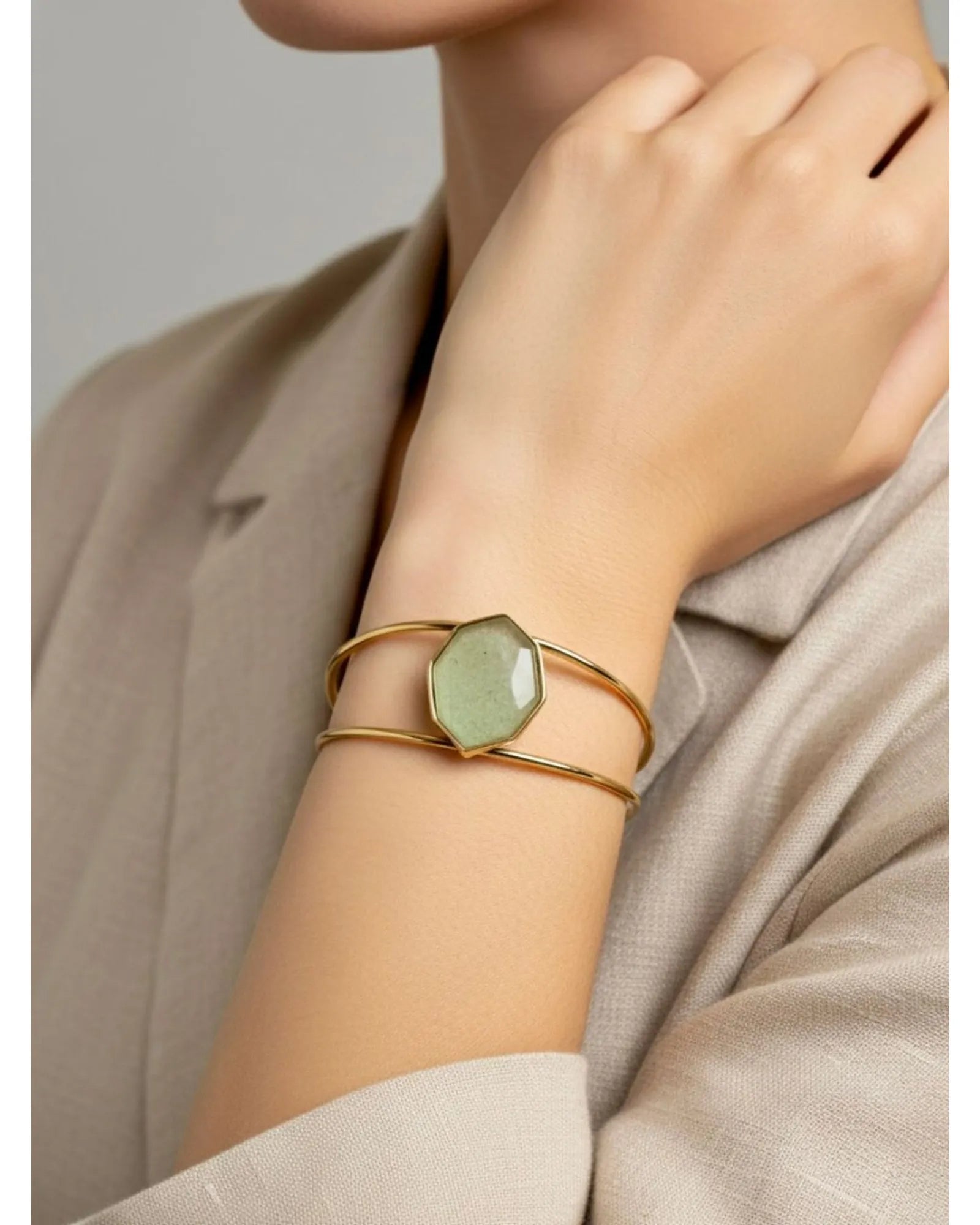 Bracelete Geométrico Quartzo Verde Ouro Semijoia