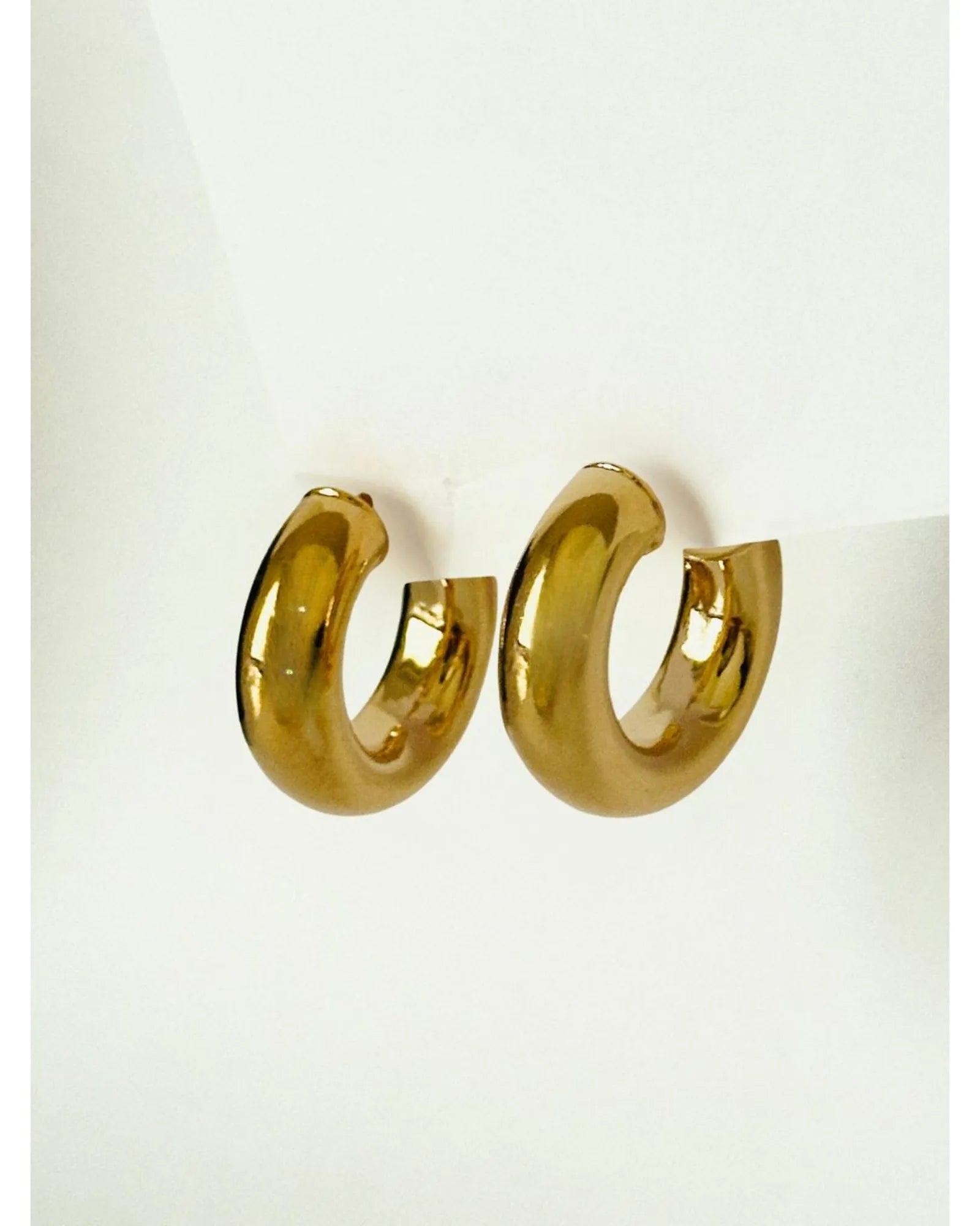 Brinco de Argola Tubo Liso folheado em ouro 18k