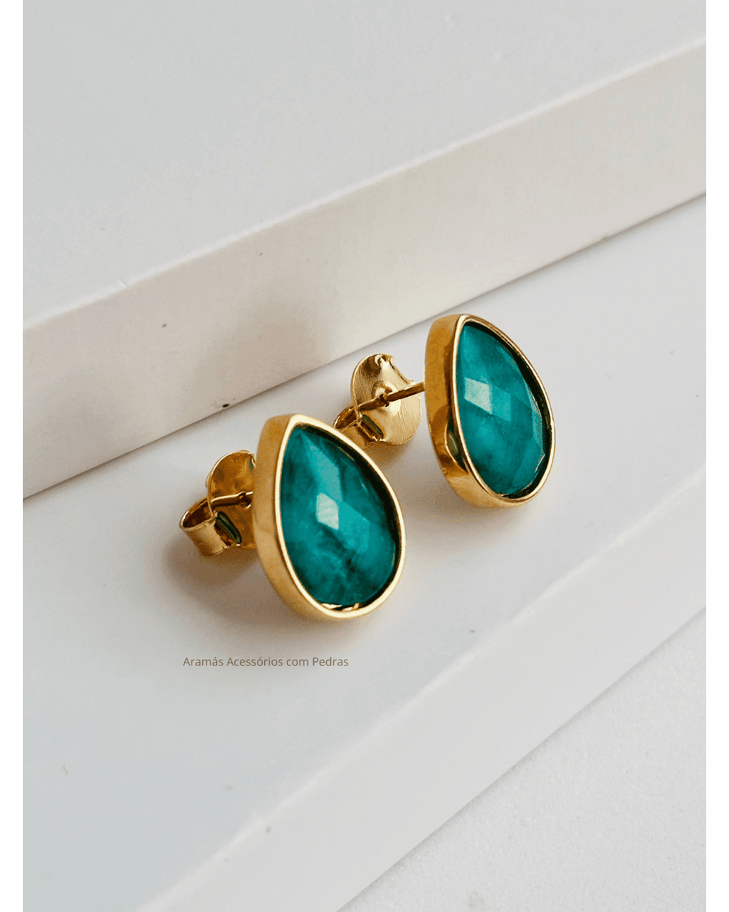 Conjunto Colar e Brinco Gota Esmeralda Ouro Semijoia