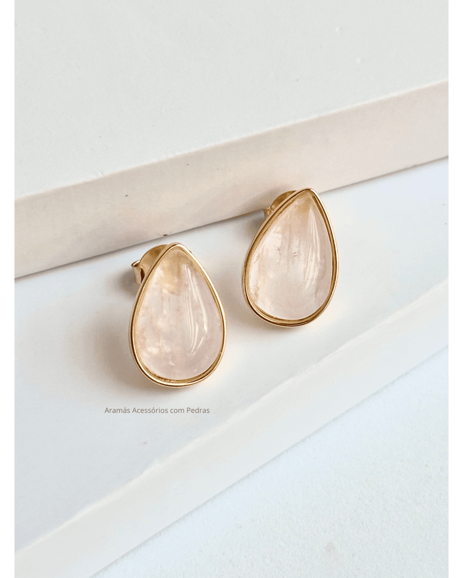 Conjunto colar e brinco Gota vazado Quartzo Rosa Semijoia