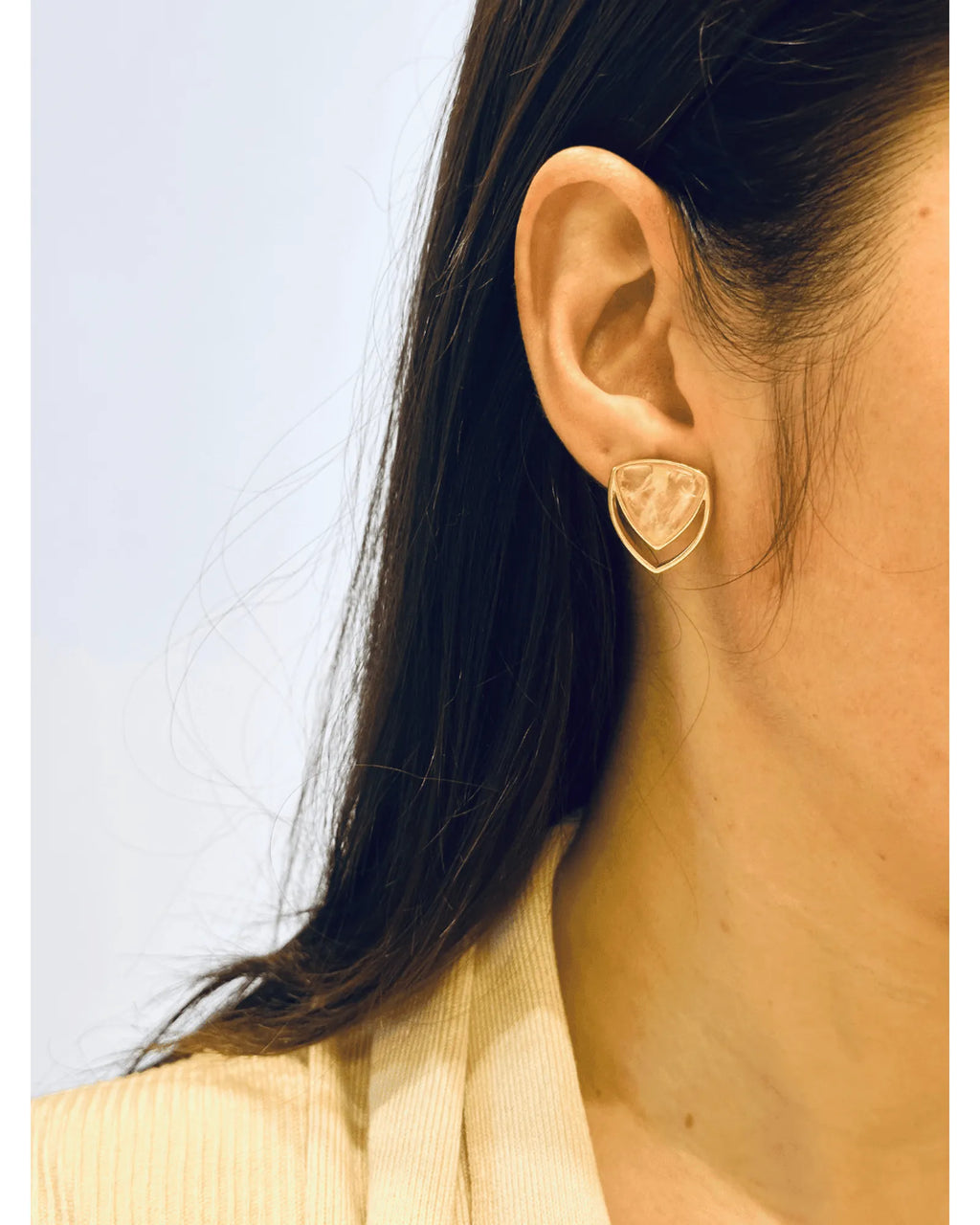 Conjunto Colar e Brinco Triangular Quartzo Rosa Ouro Semijoia