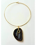 Colar Choker Aro fechado Ágata Negra Detalhe Dourado Semijoia