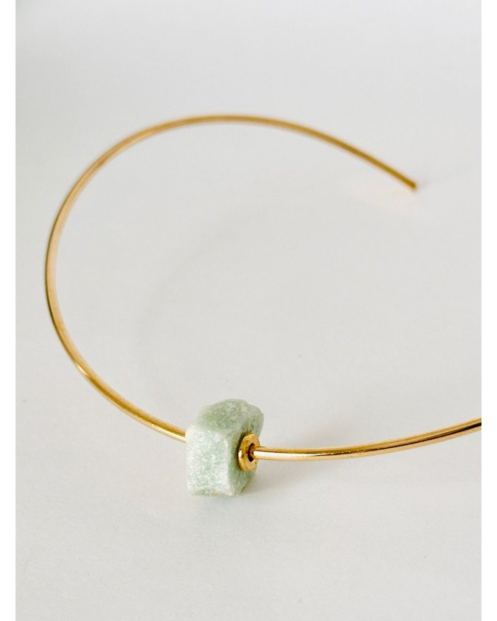Colar Choker Aro Tubinho Pedra Bruta Quartzo Verde