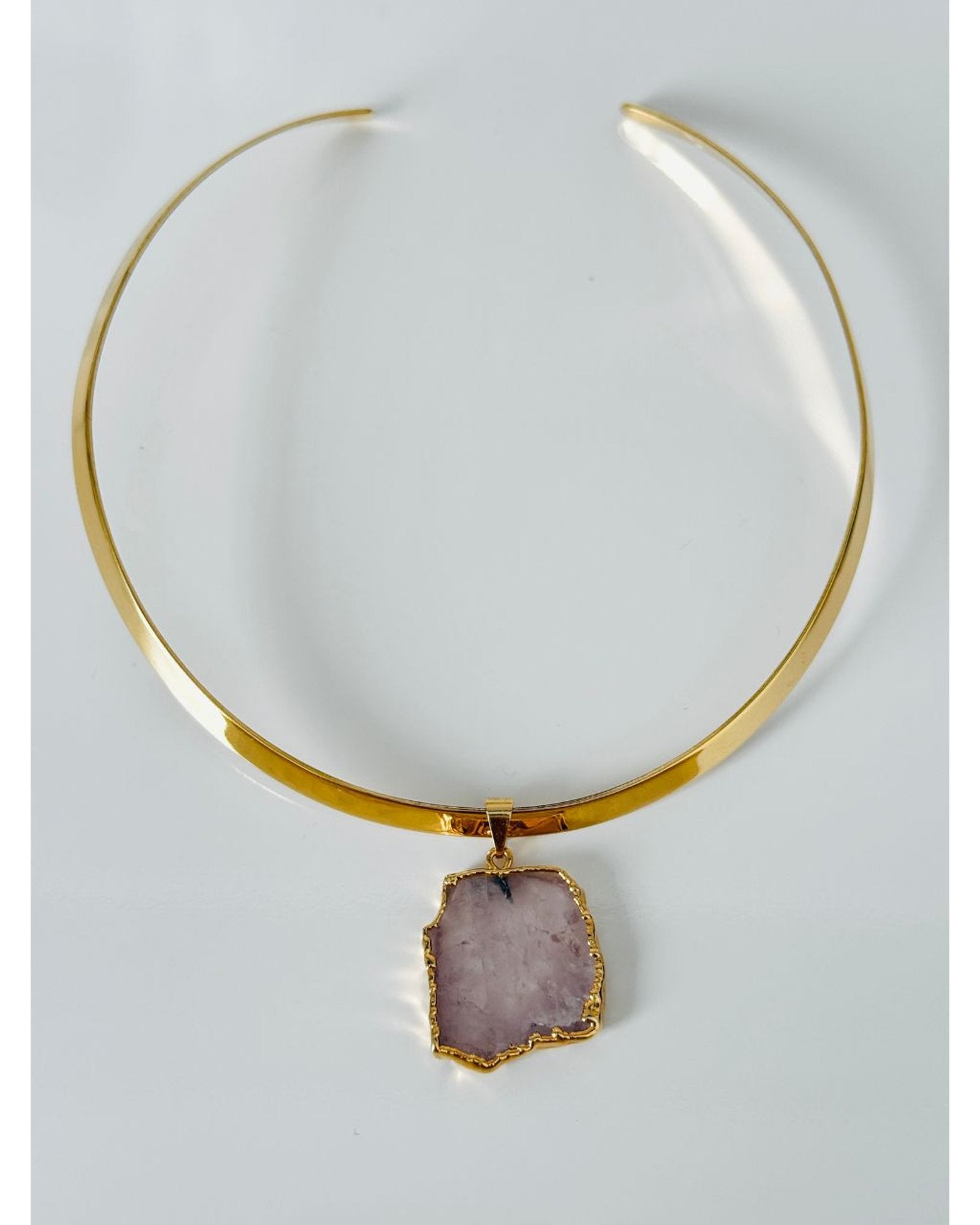 Colar Choker Aro Liso Slice Quartzo Rosa Ouro Semijoia