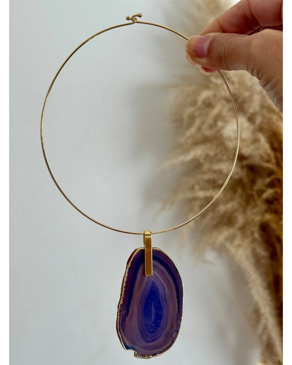 Colar Choker Aro fino com Ágata Roxa Ouro Semijoia