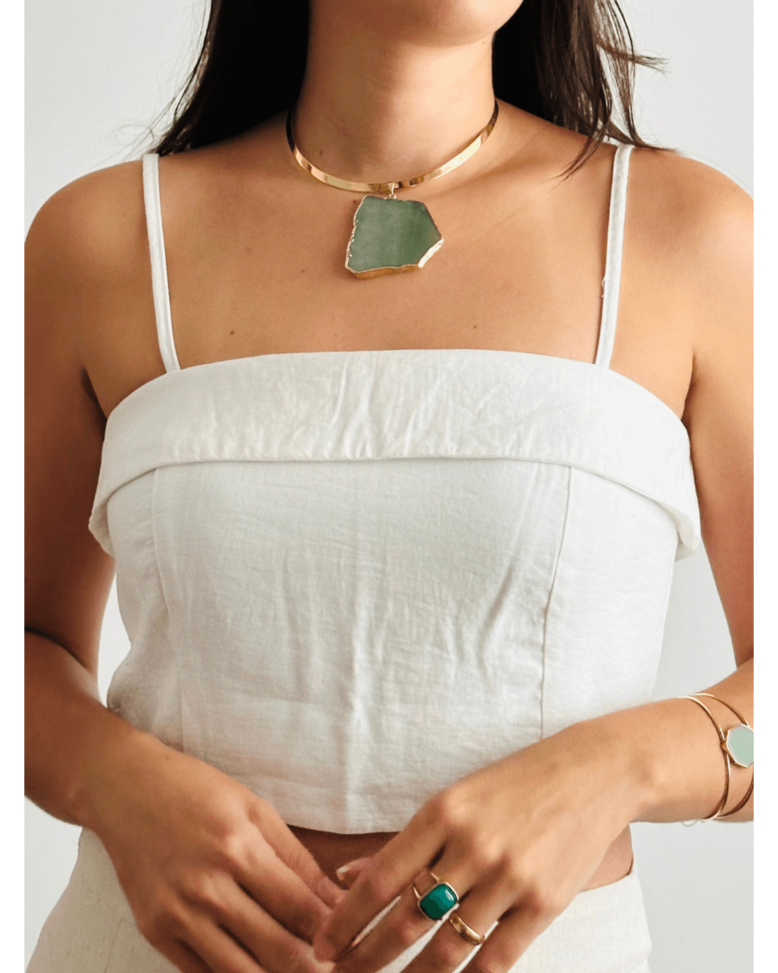Colar Choker Aro Liso Slice Quartzo Verde Ouro Semijoia