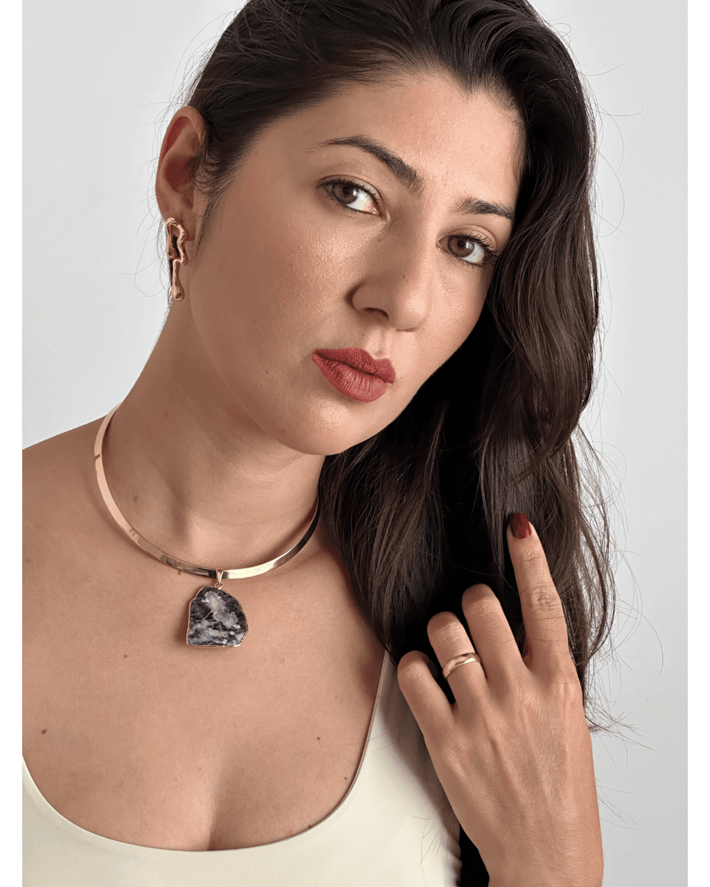 Colar Choker Aro Liso Slice Sodalita - Ouro Semijoia