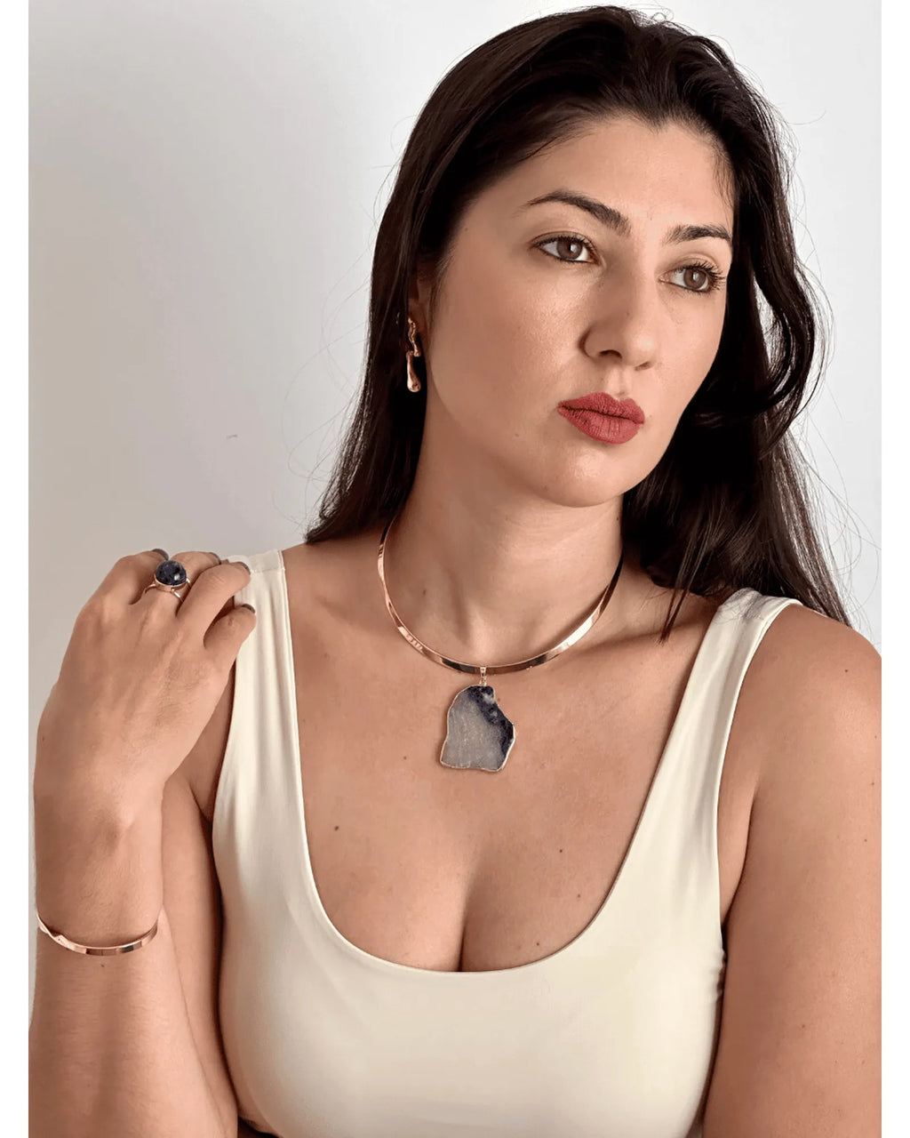 Colar Choker Aro Liso Slice Sodalita - Ouro Semijoia