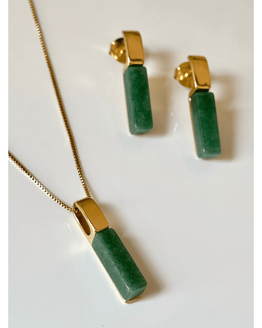 Conjunto Colar e Brinco Geométrico Quartzo Verde Semijoia