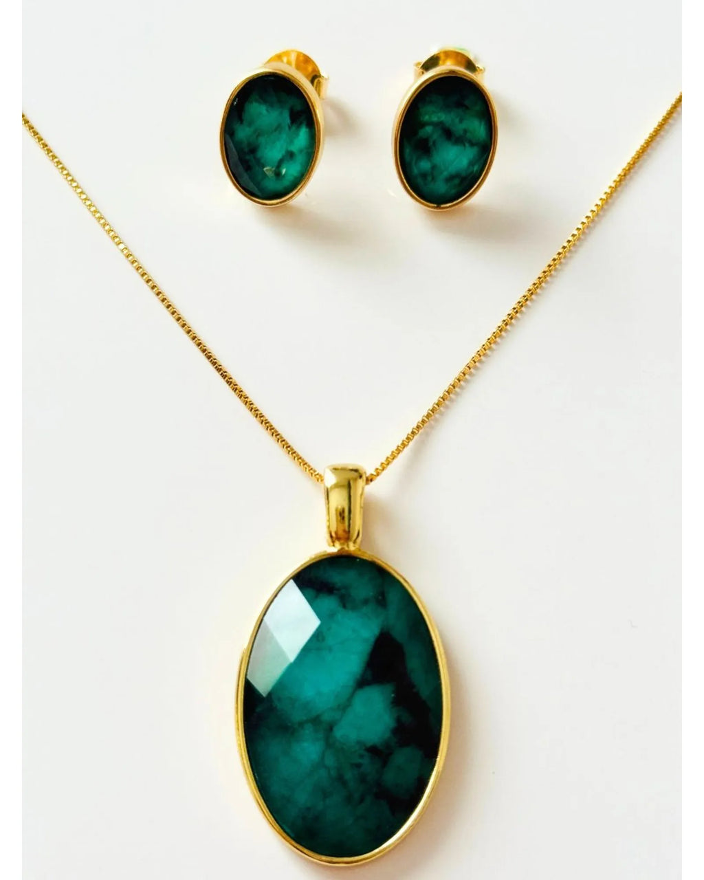 Conjunto Oval Esmeralda Pedra Natural Ouro Semijoia