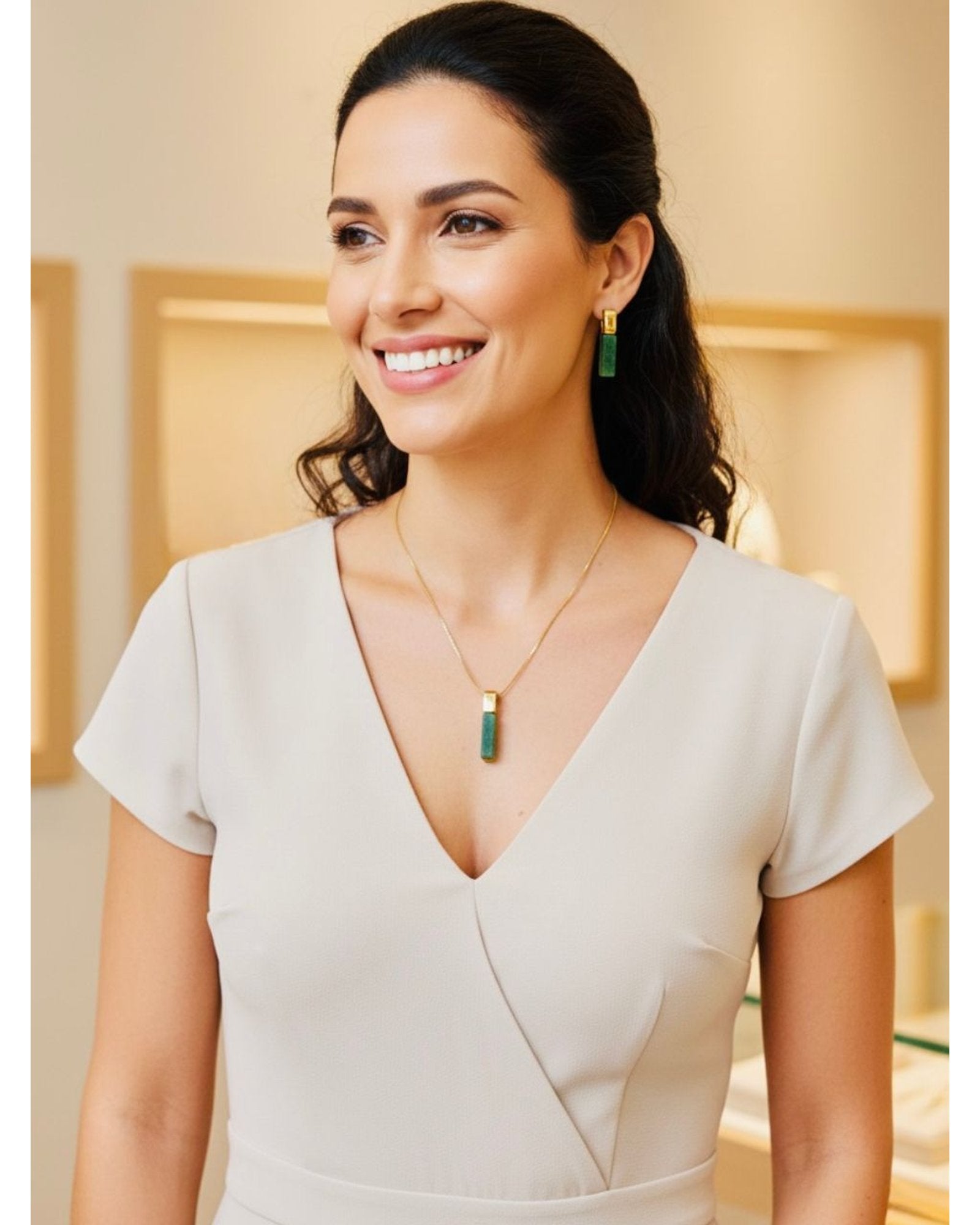 Conjunto Colar e Brinco Geométrico Quartzo Verde Semijoia