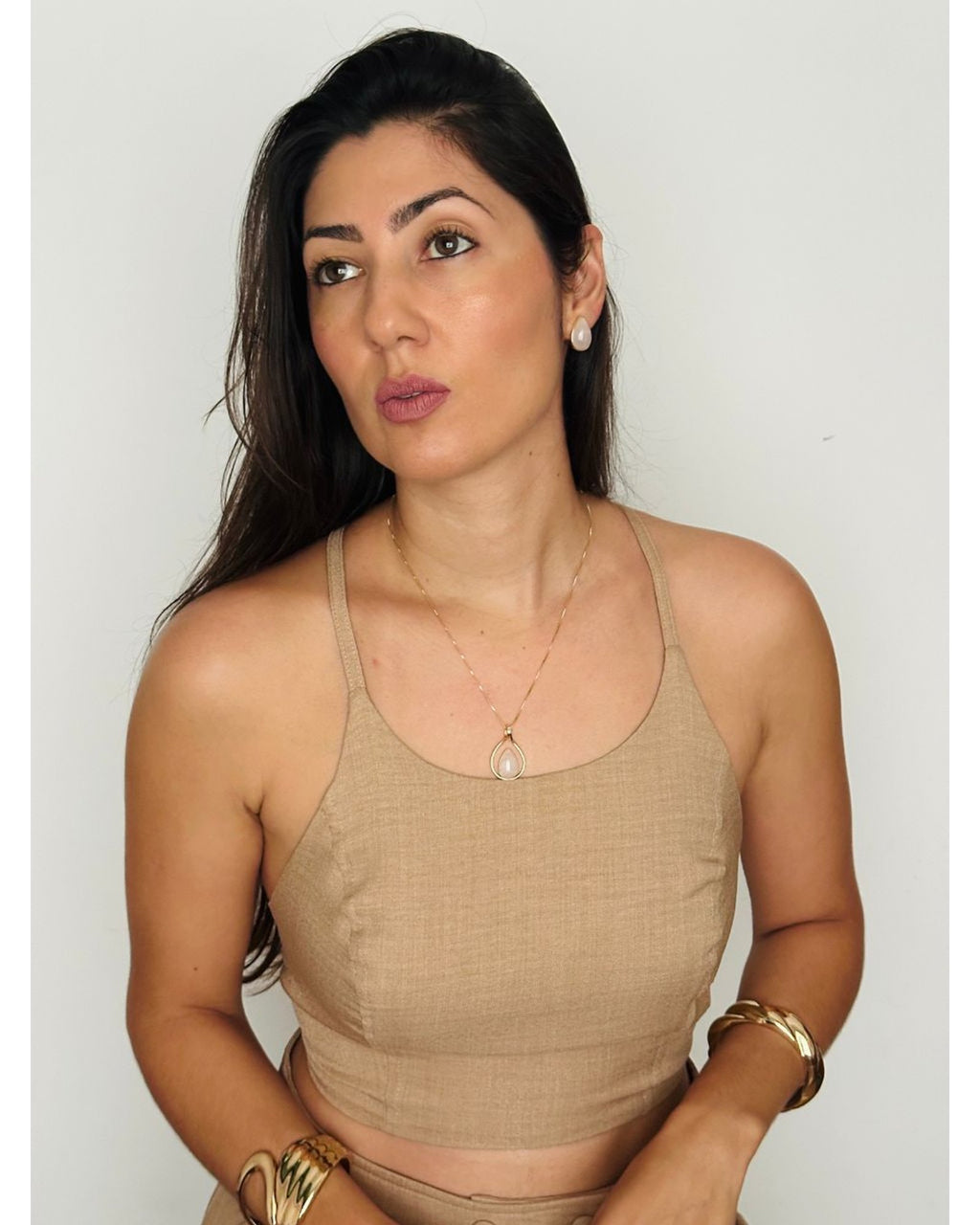 Conjunto colar e brinco Gota vazado Quartzo Rosa Semijoia