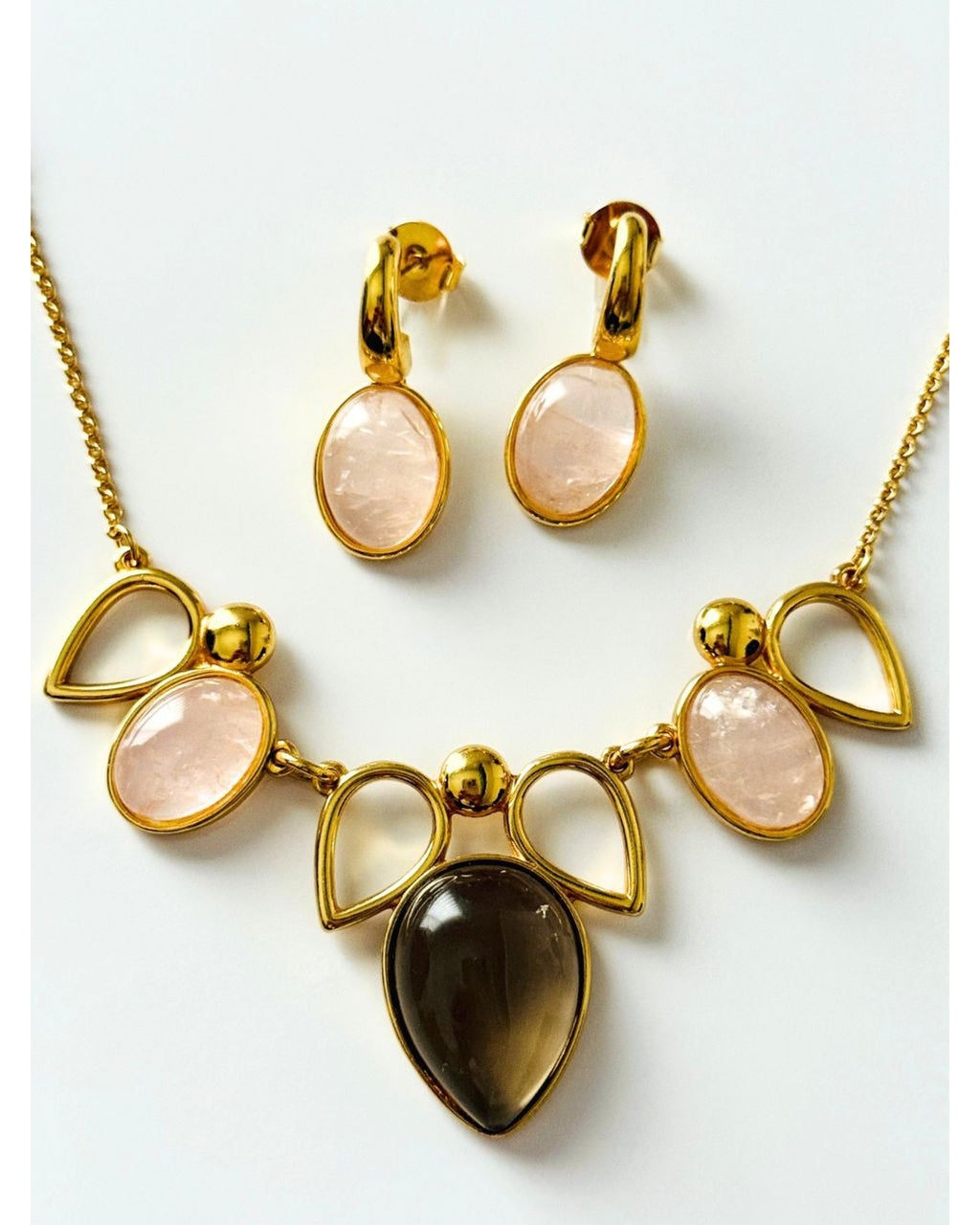 Conjunto Colar e Brinco Gota Invertida Quartzo Rosa e Obsidiana Fumê Ouro Semijoia