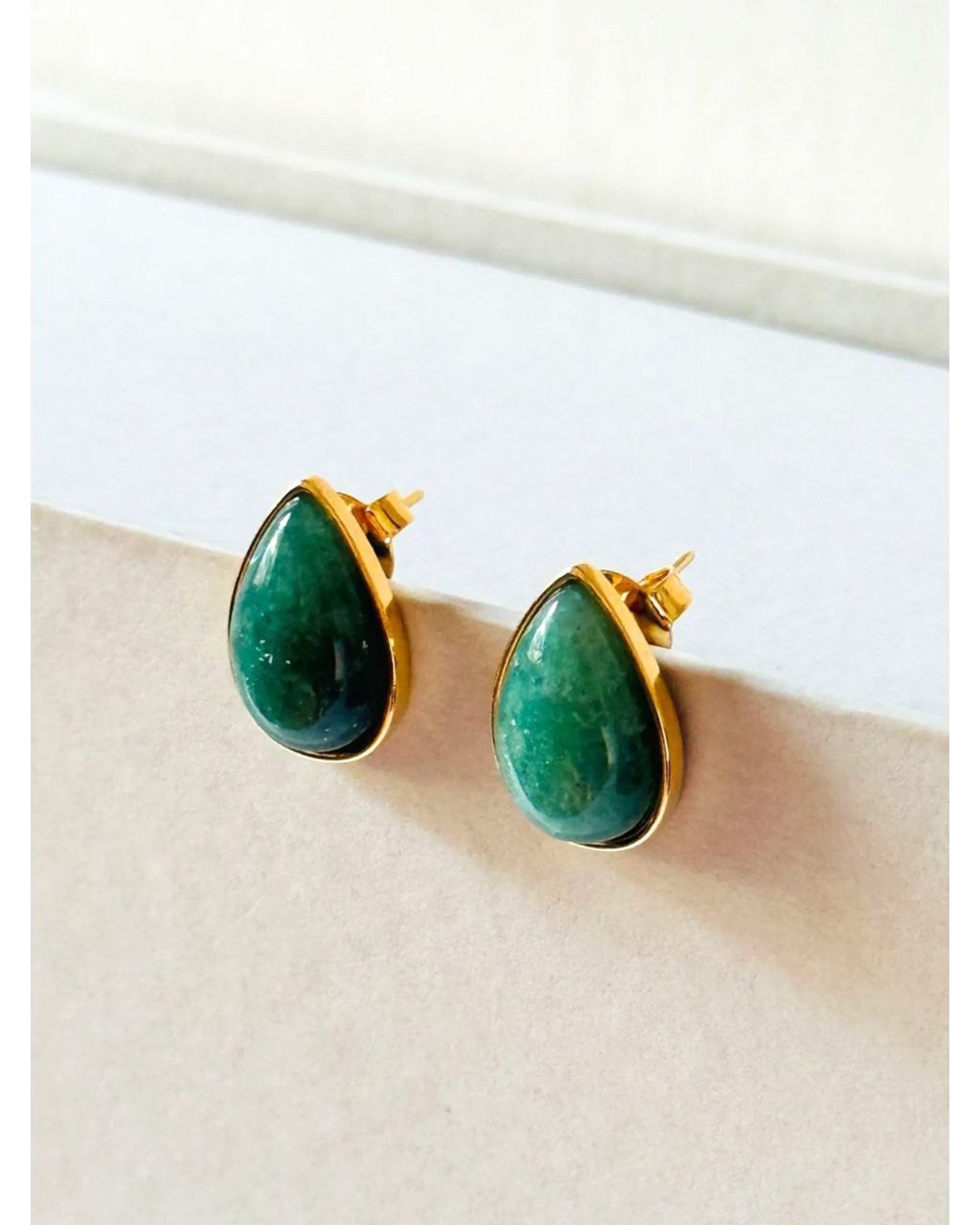 Conjunto colar e brinco Gota vazado Quartzo Verde Semijoia
