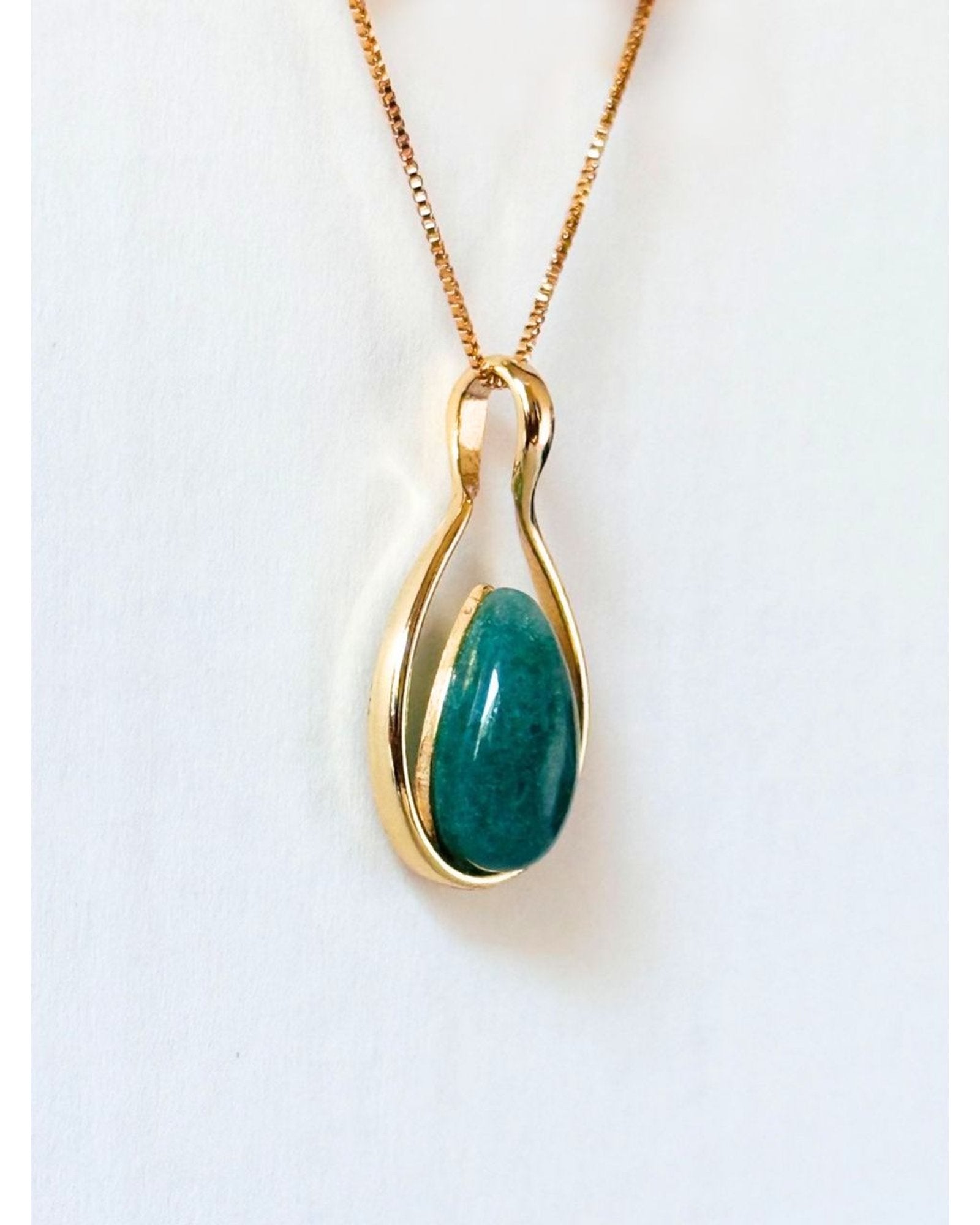 Conjunto colar e brinco Gota vazado Quartzo Verde Semijoia