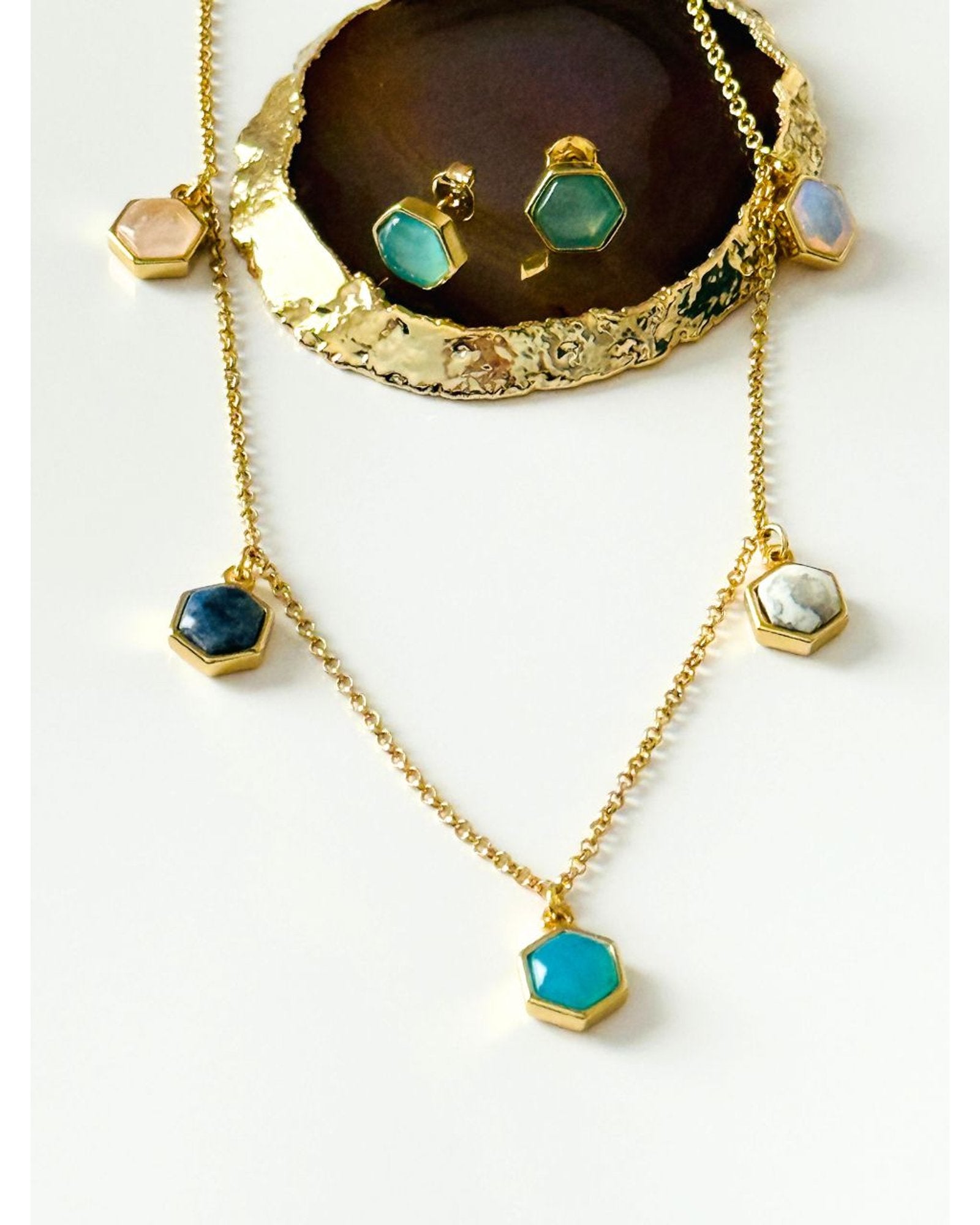 Conjunto Colar Choker e Brinco Mix de Pedras Ouro Semijoia