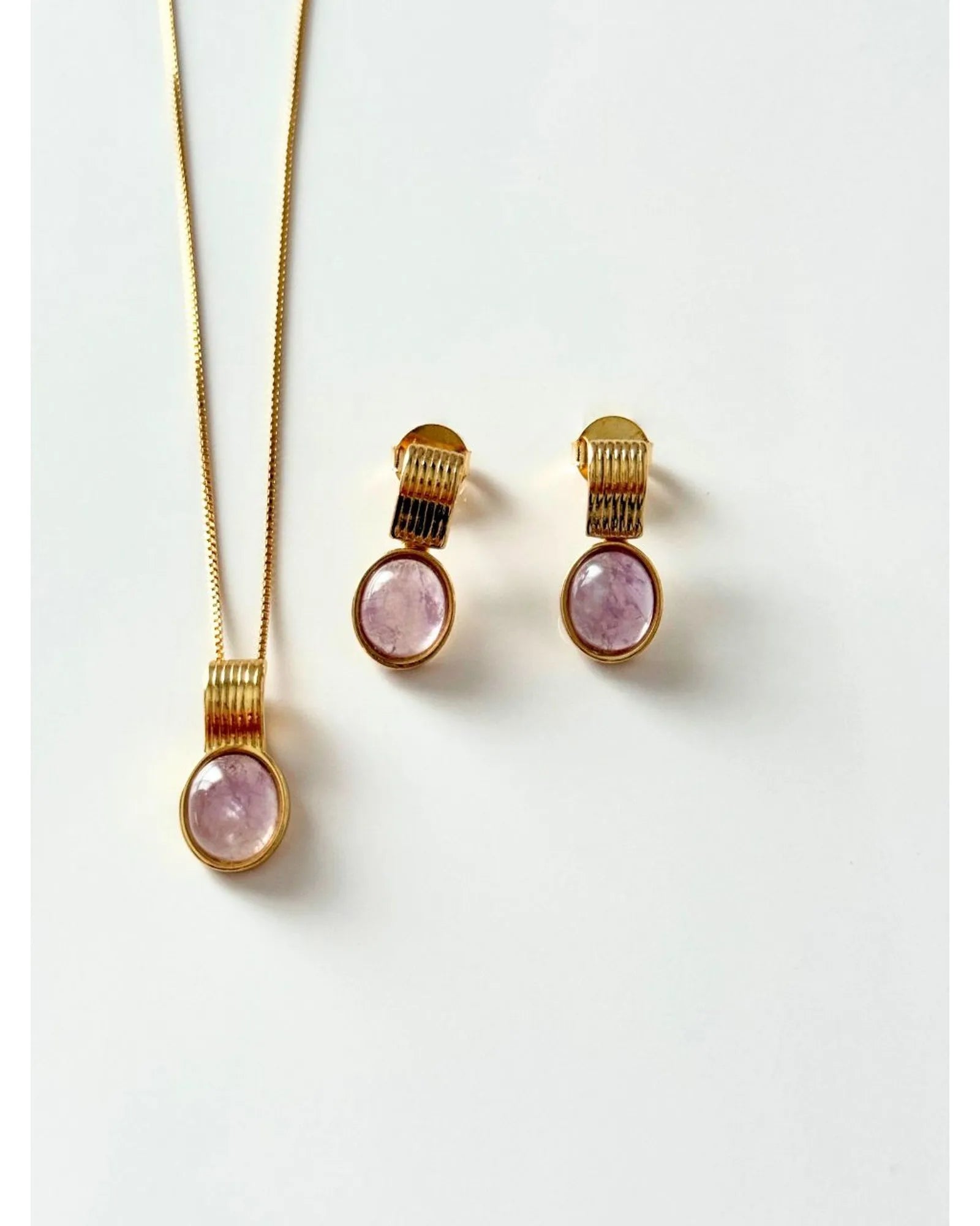 Conjunto Colar e Brinco Oval Ametista Ouro semijoia