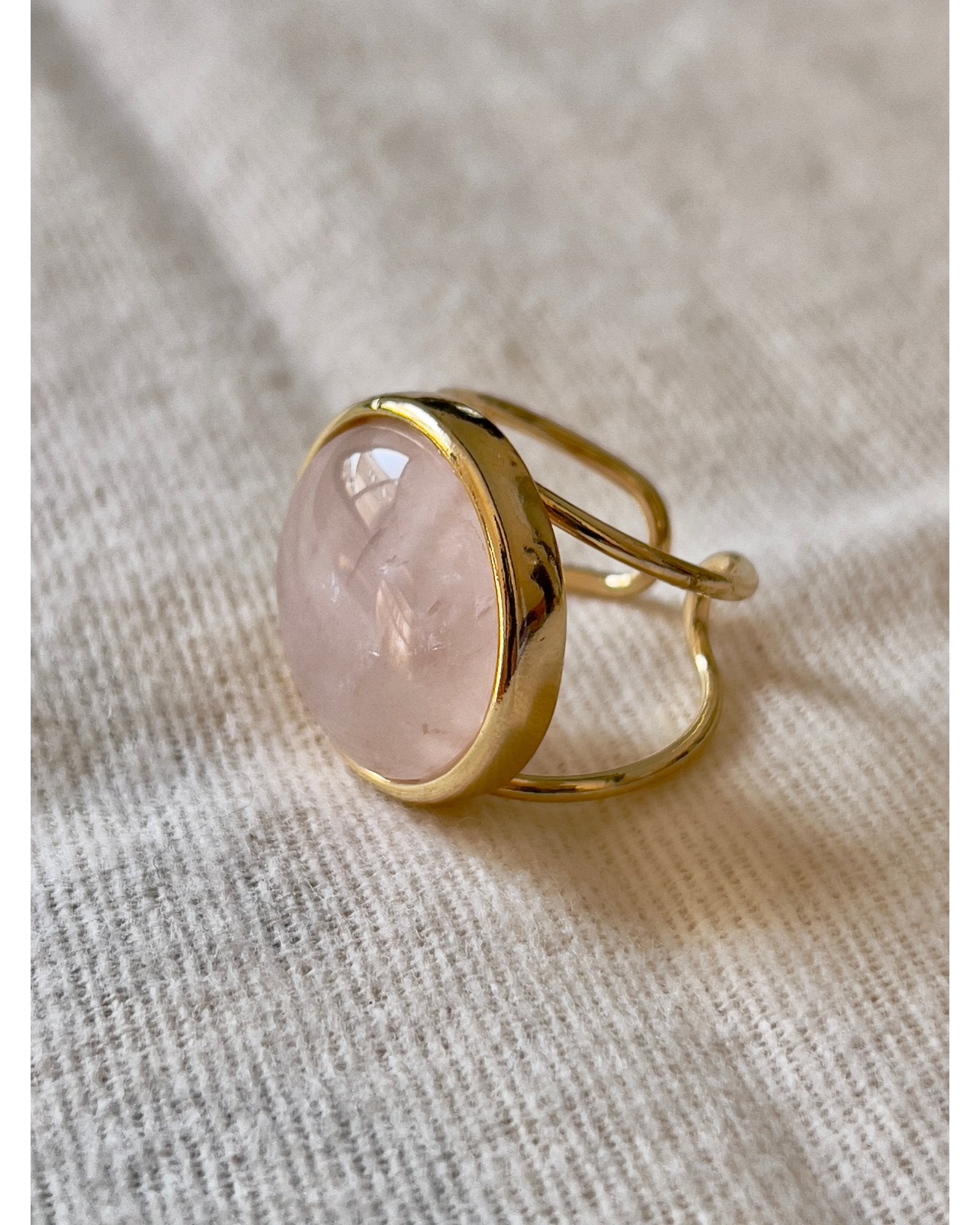 Anel Redondo Ajustável Quartzo Rosa ouro semijoia