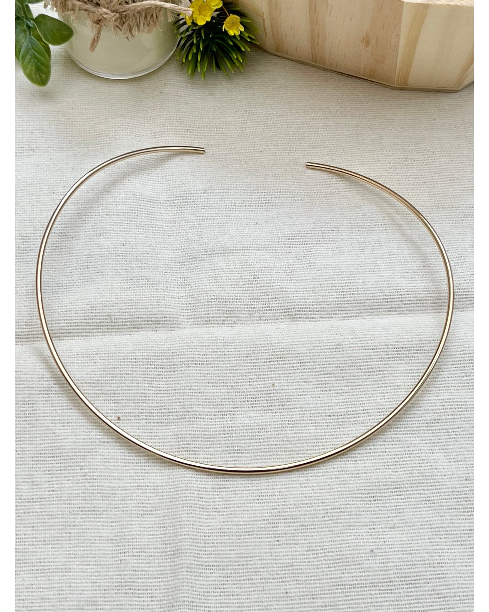 Colar Choker Aro Tubinho - ouro semijoia