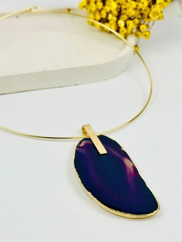 Pingente Ágata Roxa com detalhe dourado Ouro Semijoia