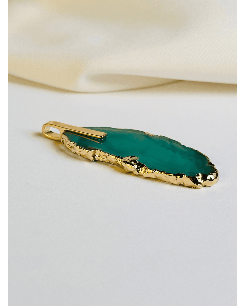 Pingente Ágata Verde com detalhe dourado Ouro 18k